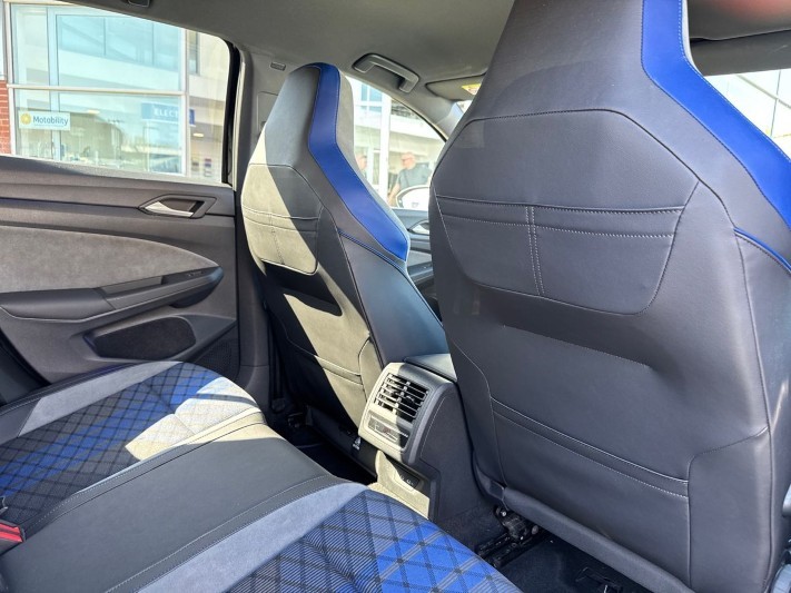 2021 (71) VOLKSWAGEN GOLF 2.0 TSI 320 R 4Motion 5dr DSG 5330103