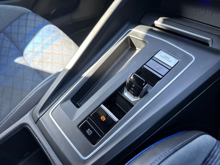 2021 (71) VOLKSWAGEN GOLF 2.0 TSI 320 R 4Motion 5dr DSG 5330077