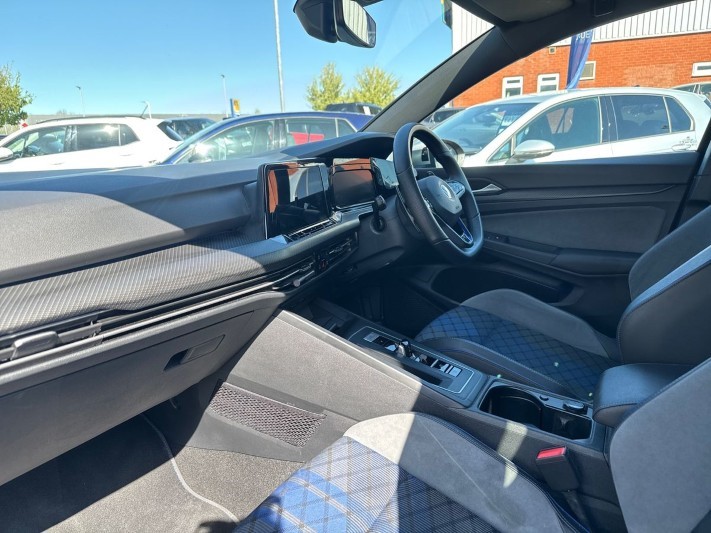 2021 (71) VOLKSWAGEN GOLF 2.0 TSI 320 R 4Motion 5dr DSG 5330081