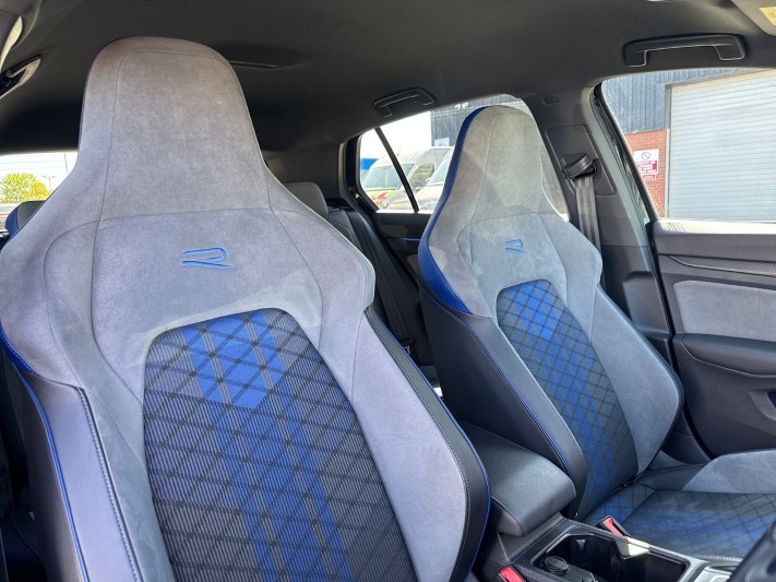 2021 (71) VOLKSWAGEN GOLF 2.0 TSI 320 R 4Motion 5dr DSG 5330055