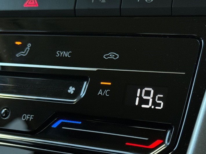 2024 (24) VOLKSWAGEN T-ROC 1.0 TSI 115 Match 5dr 5330169