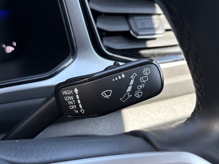 2024 (24) VOLKSWAGEN T-ROC 1.0 TSI 115 Match 5dr 5330207