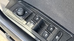 2024 (24) VOLKSWAGEN T-ROC 1.0 TSI 115 Match 5dr 5330154