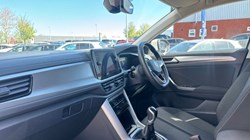 2024 (24) VOLKSWAGEN T-ROC 1.0 TSI 115 Match 5dr 5330175