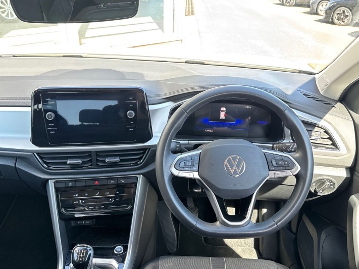 2024 (24) VOLKSWAGEN T-ROC 1.0 TSI 115 Match 5dr 5330162