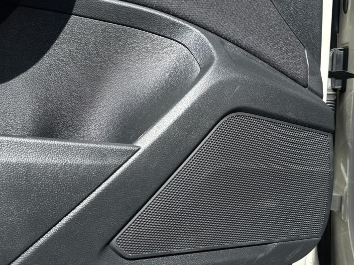 2024 (24) VOLKSWAGEN T-ROC 1.0 TSI 115 Match 5dr 5330153