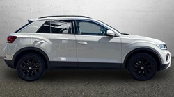 2024 (24) VOLKSWAGEN T-ROC 1.0 TSI 115 Match 5dr 5330144