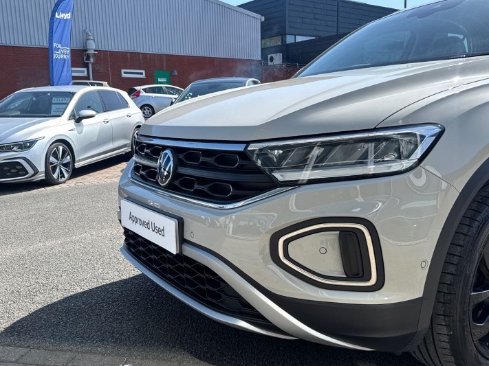2024 (24) VOLKSWAGEN T-ROC 1.0 TSI 115 Match 5dr 5330183
