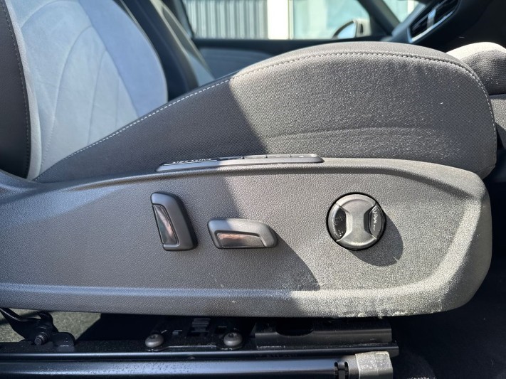 2023 (73) VOLKSWAGEN ID.3 150kW Pro S Launch Edition 4 77kWh 5dr Auto 5338370