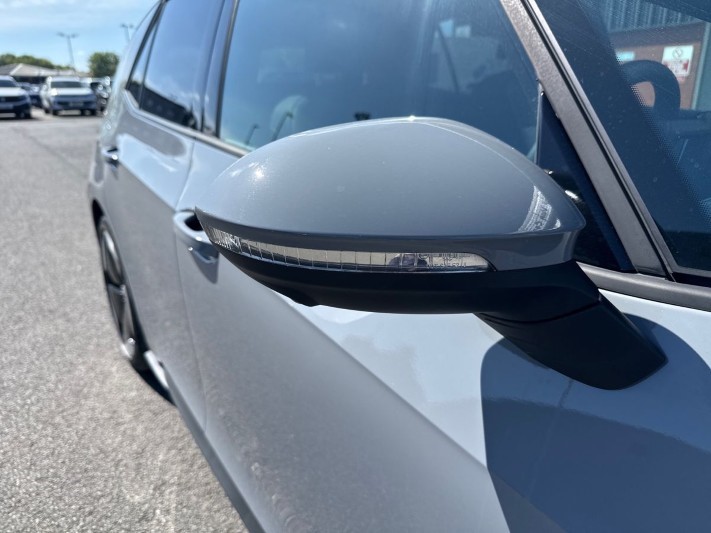 2023 (73) VOLKSWAGEN ID.3 150kW Pro S Launch Edition 4 77kWh 5dr Auto 5338406