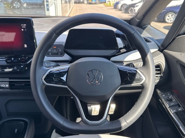 2023 (73) VOLKSWAGEN ID.3 150kW Pro S Launch Edition 4 77kWh 5dr Auto 5338373