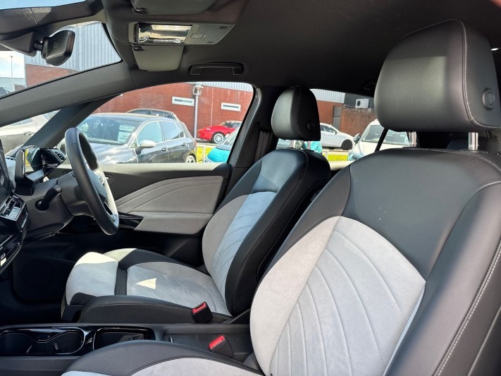 2023 (73) VOLKSWAGEN ID.3 150kW Pro S Launch Edition 4 77kWh 5dr Auto 5338389