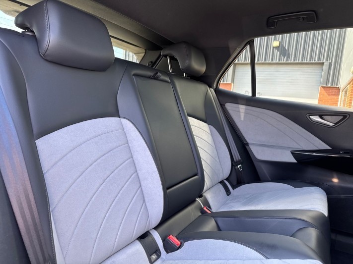 2023 (73) VOLKSWAGEN ID.3 150kW Pro S Launch Edition 4 77kWh 5dr Auto 5338388