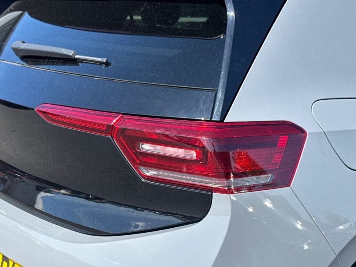 2023 (73) VOLKSWAGEN ID.3 150kW Pro S Launch Edition 4 77kWh 5dr Auto 5338399
