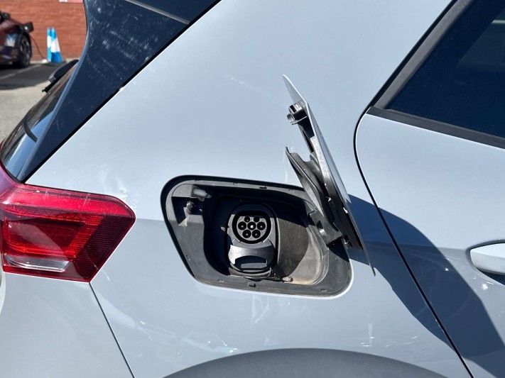 2023 (73) VOLKSWAGEN ID.3 150kW Pro S Launch Edition 4 77kWh 5dr Auto 5338409