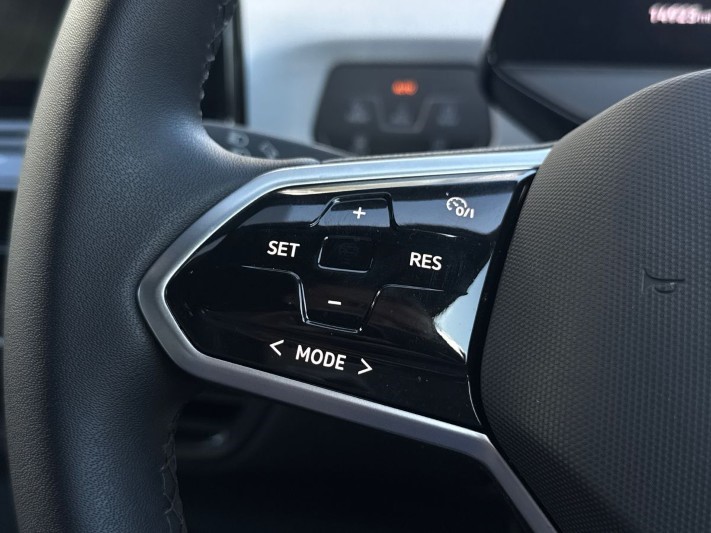 2023 (73) VOLKSWAGEN ID.3 150kW Pro S Launch Edition 4 77kWh 5dr Auto 5338374