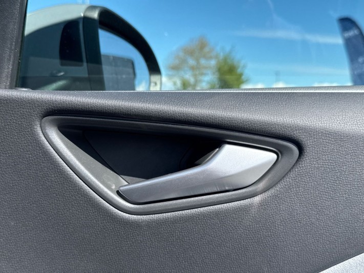 2023 (73) VOLKSWAGEN ID.3 150kW Pro S Launch Edition 4 77kWh 5dr Auto 5338416