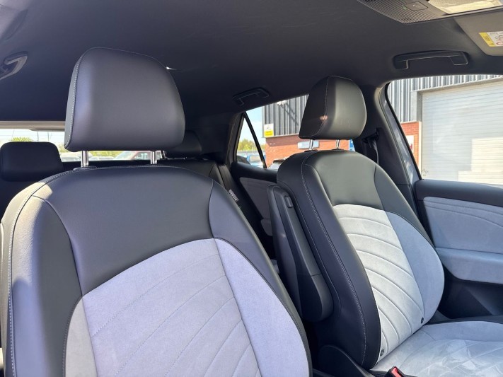 2023 (73) VOLKSWAGEN ID.3 150kW Pro S Launch Edition 4 77kWh 5dr Auto 5338364