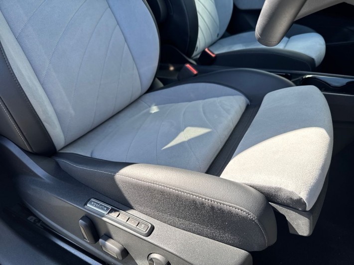 2023 (73) VOLKSWAGEN ID.3 150kW Pro S Launch Edition 4 77kWh 5dr Auto 5338371