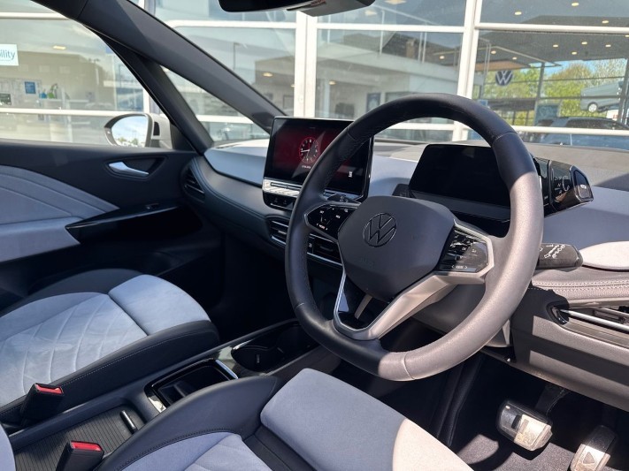 2023 (73) VOLKSWAGEN ID.3 150kW Pro S Launch Edition 4 77kWh 5dr Auto 5338366