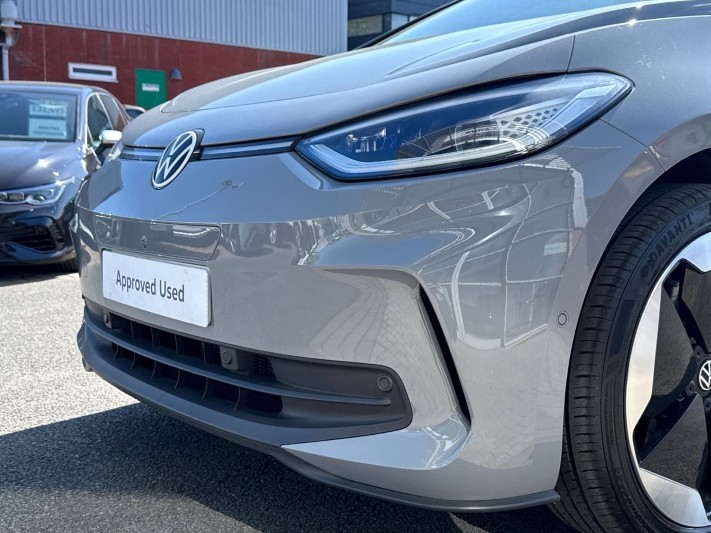 2023 (73) VOLKSWAGEN ID.3 150kW Pro S Launch Edition 4 77kWh 5dr Auto 5338398