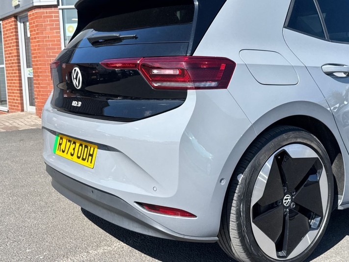 2023 (73) VOLKSWAGEN ID.3 150kW Pro S Launch Edition 4 77kWh 5dr Auto 5338400