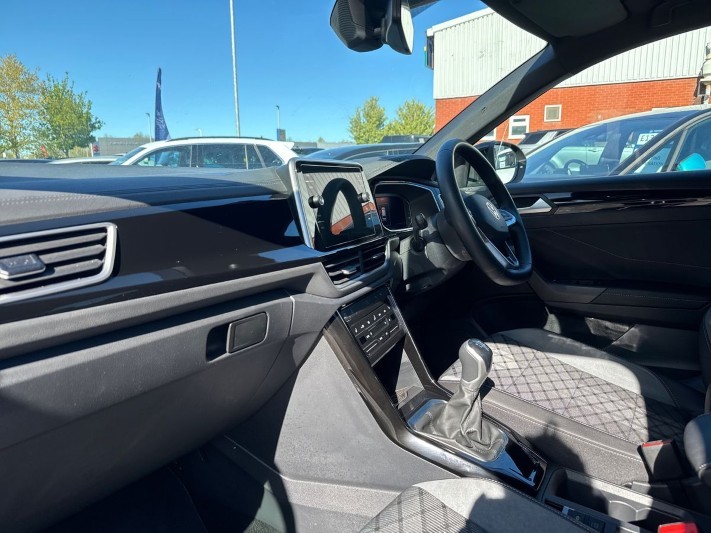 2023 (23) VOLKSWAGEN T-ROC 1.5 TSI R-Line 5dr 5356043