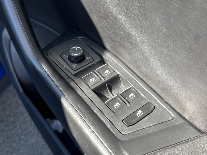 2022 (71) VOLKSWAGEN T-ROC 2.0 TDI EVO R-Line 5dr DSG 5335344