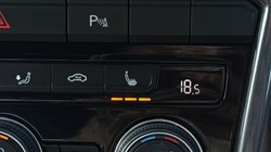 2022 (71) VOLKSWAGEN T-ROC 2.0 TDI EVO R-Line 5dr DSG 5335359