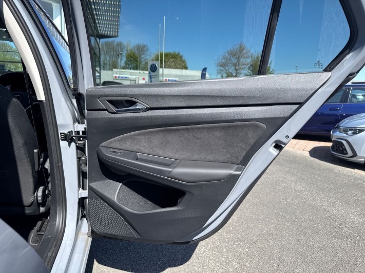 2023 (23) VOLKSWAGEN GOLF 1.5 TSI 150 Style Edition 5dr 5330431