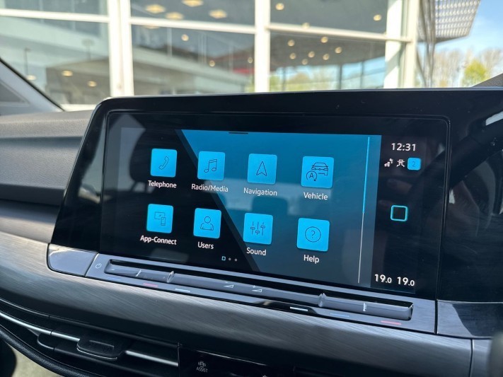 2023 (23) VOLKSWAGEN GOLF 1.5 TSI 150 Style Edition 5dr 5330395