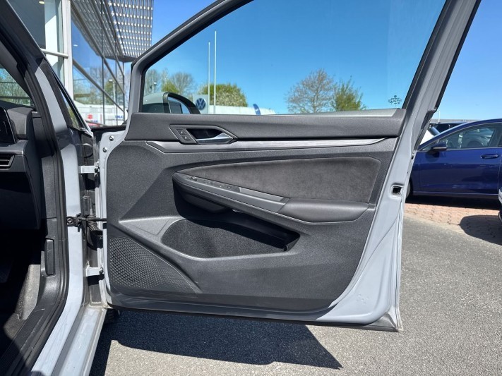 2023 (23) VOLKSWAGEN GOLF 1.5 TSI 150 Style Edition 5dr 5330384