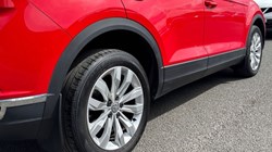2019 (19) VOLKSWAGEN T-ROC 1.5 TSI EVO SE 5dr 5385961