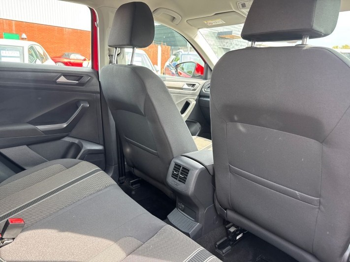 2019 (19) VOLKSWAGEN T-ROC 1.5 TSI EVO SE 5dr 5385975