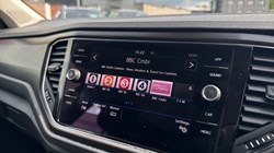 2019 (19) VOLKSWAGEN T-ROC 1.5 TSI EVO SE 5dr 5385947