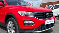 2019 (19) VOLKSWAGEN T-ROC 1.5 TSI EVO SE 5dr 5385964