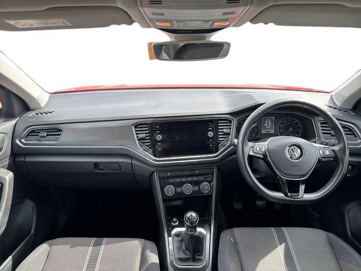 2019 (19) VOLKSWAGEN T-ROC 1.5 TSI EVO SE 5dr 5385929