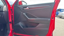 2019 (19) VOLKSWAGEN T-ROC 1.5 TSI EVO SE 5dr 5385933