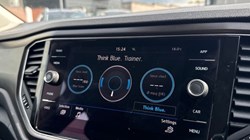 2019 (19) VOLKSWAGEN T-ROC 1.5 TSI EVO SE 5dr 5385986