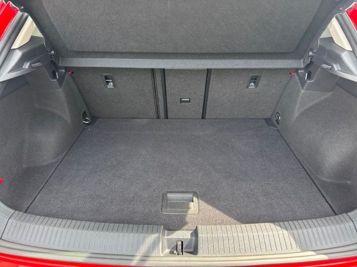2019 (19) VOLKSWAGEN T-ROC 1.5 TSI EVO SE 5dr 5385957
