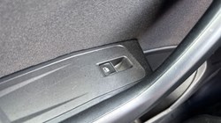 2021 (21) VOLKSWAGEN T-ROC 1.0 TSI 110 SE 5dr 5370066