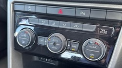2021 (21) VOLKSWAGEN T-ROC 1.0 TSI 110 SE 5dr 5370079