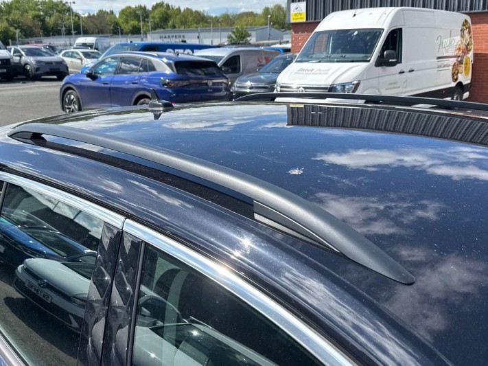 2021 (21) VOLKSWAGEN T-ROC 1.0 TSI 110 SE 5dr 5370105
