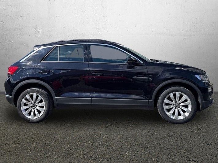 2021 (21) VOLKSWAGEN T-ROC 1.0 TSI 110 SE 5dr 5370056