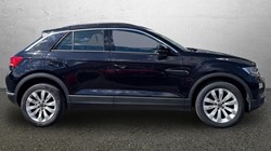 2021 (21) VOLKSWAGEN T-ROC 1.0 TSI 110 SE 5dr 5370056