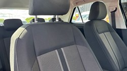 2021 (21) VOLKSWAGEN T-ROC 1.0 TSI 110 SE 5dr 5370069