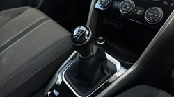 2021 (21) VOLKSWAGEN T-ROC 1.0 TSI 110 SE 5dr 5370083