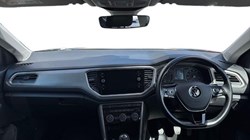 2021 (21) VOLKSWAGEN T-ROC 1.0 TSI 110 SE 5dr 5370060