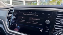 2021 (21) VOLKSWAGEN T-ROC 1.0 TSI 110 SE 5dr 5370117