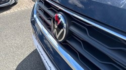 2021 (21) VOLKSWAGEN T-ROC 1.0 TSI 110 SE 5dr 5370094